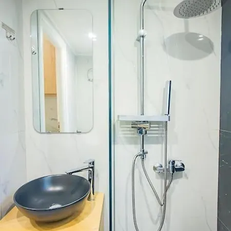 Apartment Charming In *
